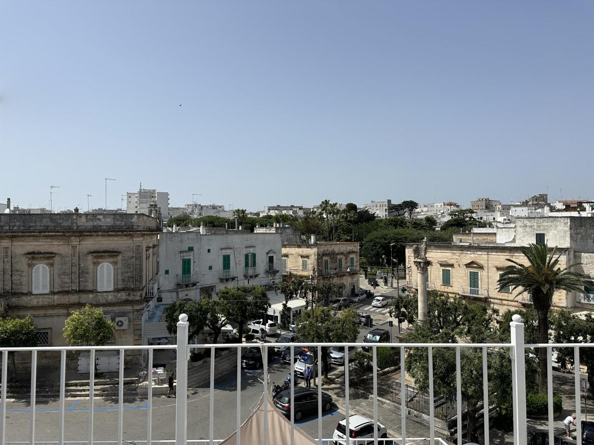 La Stanza Sul Tetto - Panorama&Relax - Ostuni Centro Villa Luaran gambar